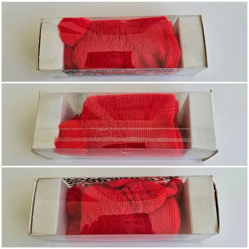Orlon Slipper Socks Red Stretch Knit Nylon PomPom Vintage 70s One Size Vtg